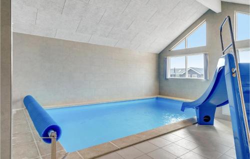 Mommark Strand House | Nice Home In Sydals With Kitchen