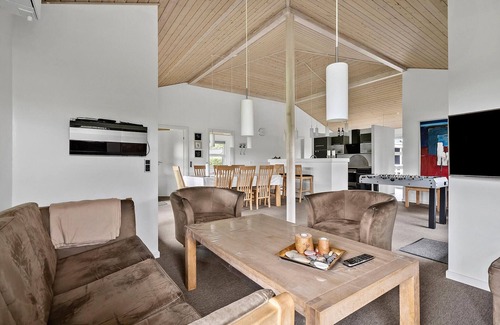 Skaven Strand House | Nice home in Tarm with sauna