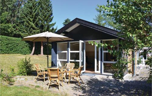 Vejby House | Nice Home In Vejby With Kitchen