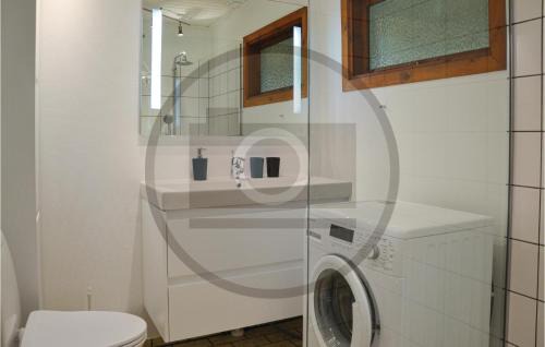 Vejby House | Nice Home In Vejby With Kitchen