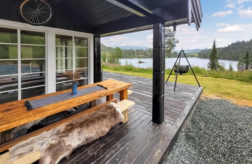 Vinje House | Nice home in Vinje with house sea view