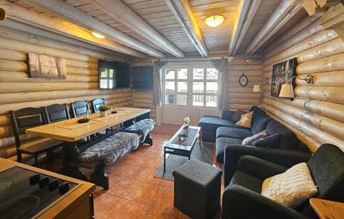 Kviteseid House | Nice Home In Vrådal With Kitchen