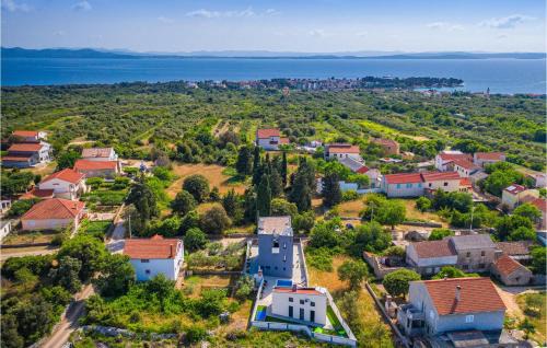 Petrcane House | Nice Home In Zadar With Sauna