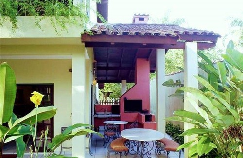 Sao Sebastiao House | Nice house just 330 feet away from the beach