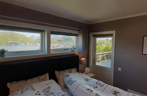 Skjervoy Apartment | Nice house with a great view!