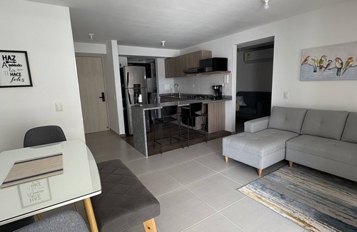 Floridablanca Apartment | Nice new apartment excellent location close to clinics. Fully equipped