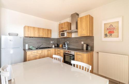 Saint Michel Apartment | Nice T2 with a large furnished balcony in Toulouse