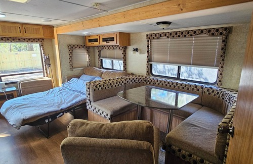Niceville House | Niceville's Hidden Camper. Your cozy beachy escape