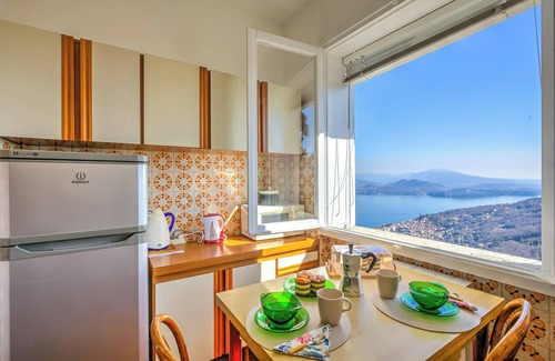 Levo Apartment | Nicoletta's Lake View Stresa, Stresa, Italy