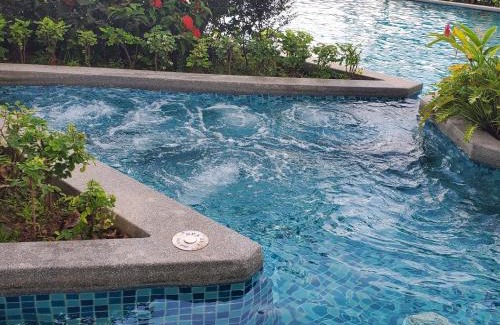 Nilai Apartment | NILAI HOMESTAY ROOFTOP SKYWALK at MESAHILL PREMIER by STAY COZY