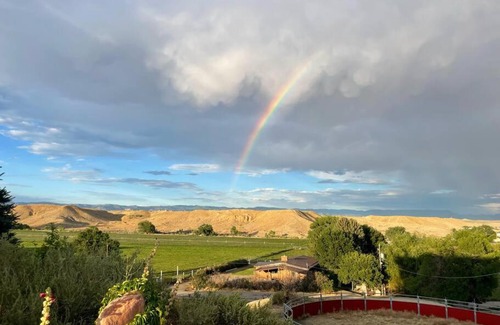 Wellington House | Nine Mile’s Farmhouse Retreat