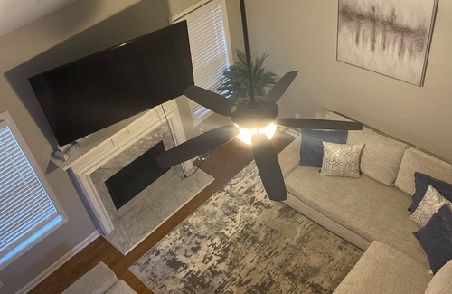 Jonesboro House | Nirvana Escape 2
