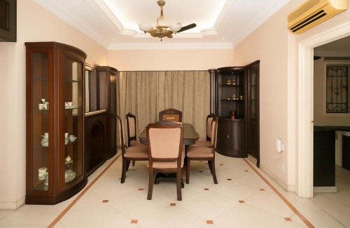 Alipur Apartment | Nivaasa Apt by JadeCapsNr Taj BengalACWIFI