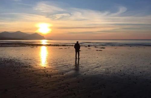 Dinas House | Niwl-y-Mynydd