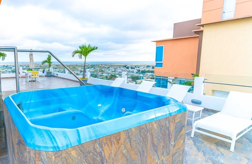 Salinas Condo | nModern Salinas Condo, Steps to Beach + Rooftop Terrace!