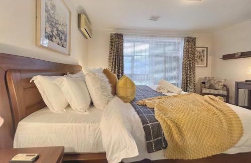 Doncaster House | No 58 Bright & Spacious 4-Bedroom Home