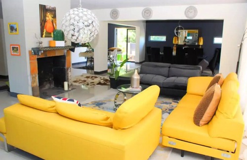 Hartbeespoort House | No load-shedding, wi-fi & pool