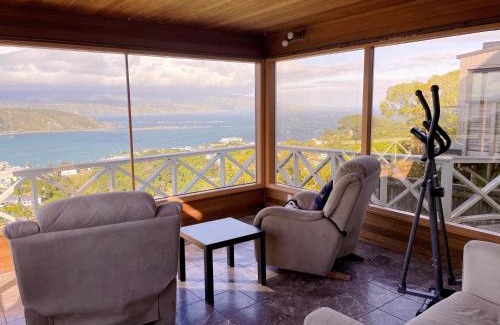 Wellington House | NO PARTY ALLOWED,Sea view 5 bedroom house