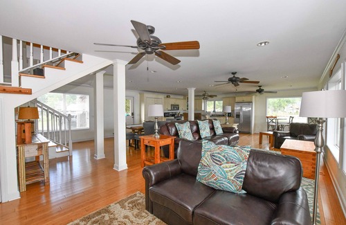 Prosperity House | NO PET FEE-Private Dock-Boat Ramp-Kayaks-GREAT VIEW!