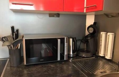 Nordstadt Apartment | Noahs Home: New, top equipment, balcony, 5min->Cent.