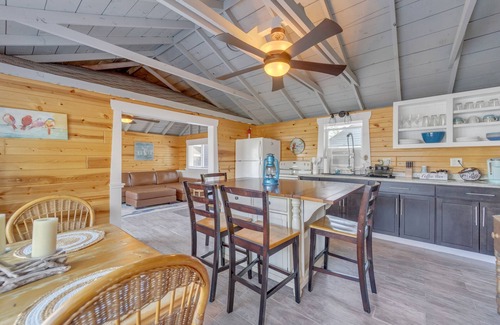 Kalkaska Cottage | Noble Cottage: Unplug, Unwind & Enjoy the Summer Sunshine!