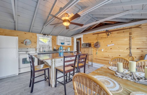 Kalkaska Cottage | Noble Cottage: Unplug, Unwind & Enjoy the Summer Sunshine!