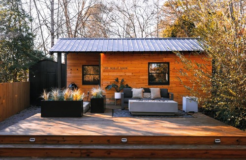 Fairview House | Noble Nook with Hot Tub
