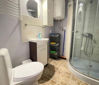 Murowana Goslina Apartment | Noclegi nad jeziorem w Puszczy Zielonka