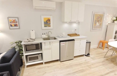 Near Northeast Apartment | NoMa Worries! Summary