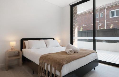 Burwood Apartment | Nomadic 2 bedroom Apt in Burwood near everything