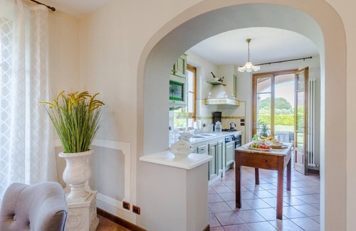 Lucca Villa | Nonna Bianca Farmhouse