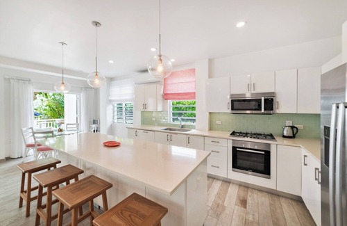 Hastings Apartment | Nook by the Sea on the beach HB