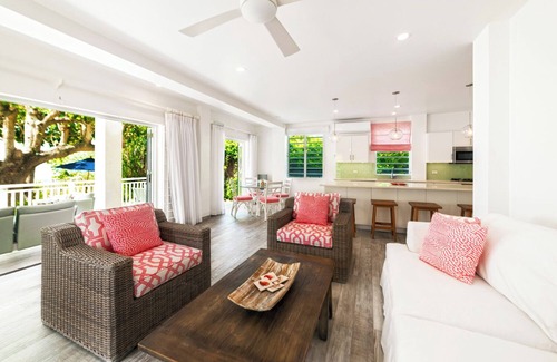 Hastings Apartment | Nook by the Sea on the beach HB