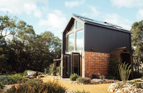Halls Gap House | Nook On The Hill