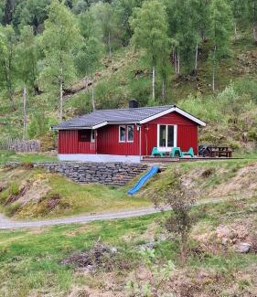 Stryn House | Nordfjordcabins Utvik