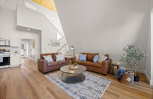 Chattanooga Valley Cabin | Nordic Nest | A-frame Cabin | Bluff Views!