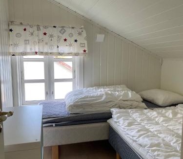 Moskenes House | Nordlandshus ved havet på Reine, Lofoten