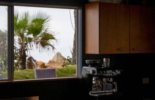 Amity Point House | Norm's Place + Waterfront House + Beachfront