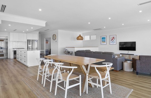 Normanville House | Norman Views - 20 Panorama Crescent