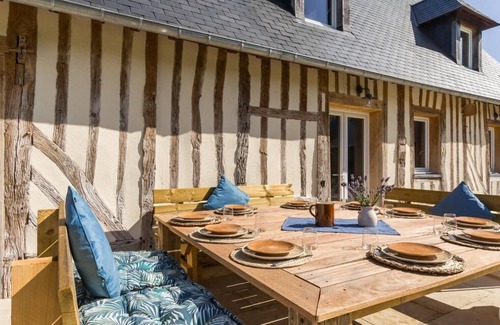 Hotot-en-Auge Cottage | Normandy cottage 5 min from Beuvron en Auge