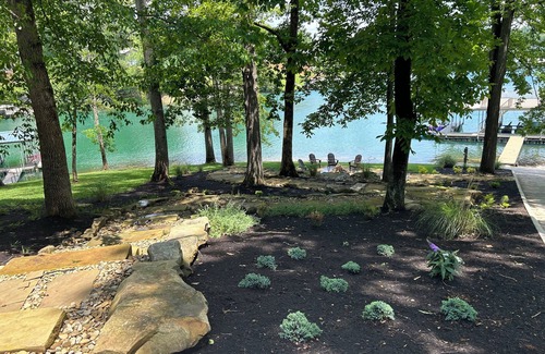 La Follette House | Norris Lake Deerfield Resort Lake Front Vacation Rental Home