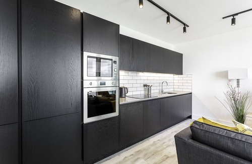East Acton Apartment | North Acton VI - 1Bed + Sofa Bed + Balcony