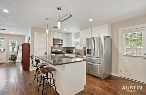 Highland House | North ATX Retreat w Open Concept Layout and Backyard