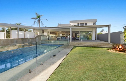 North Avoca House | North Avoca Chill Out - Beachside Haven