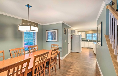 North Conway Cottage | North Conway Home ~ 2 Mi to Cranmore Mountain!