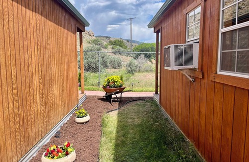 Gardiner Cabin | North Entrance Yellowstone Cabin