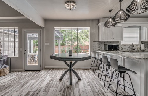 Oklahoma City House | North OKC - Large, Modern Home with Pool and Game Room