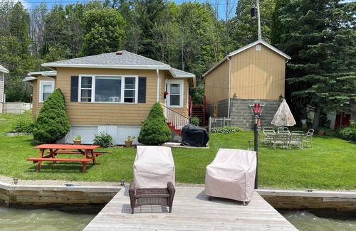 Cuba Cottage | North Shore Cuba Lake Cottage