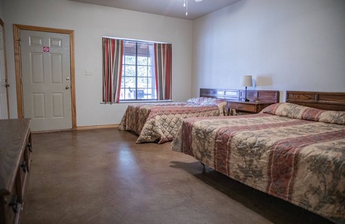 Graham Hotel | North Texas hide away on the lake