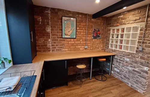 Northampton House | Northampton Oasis - 4 Bedroom House